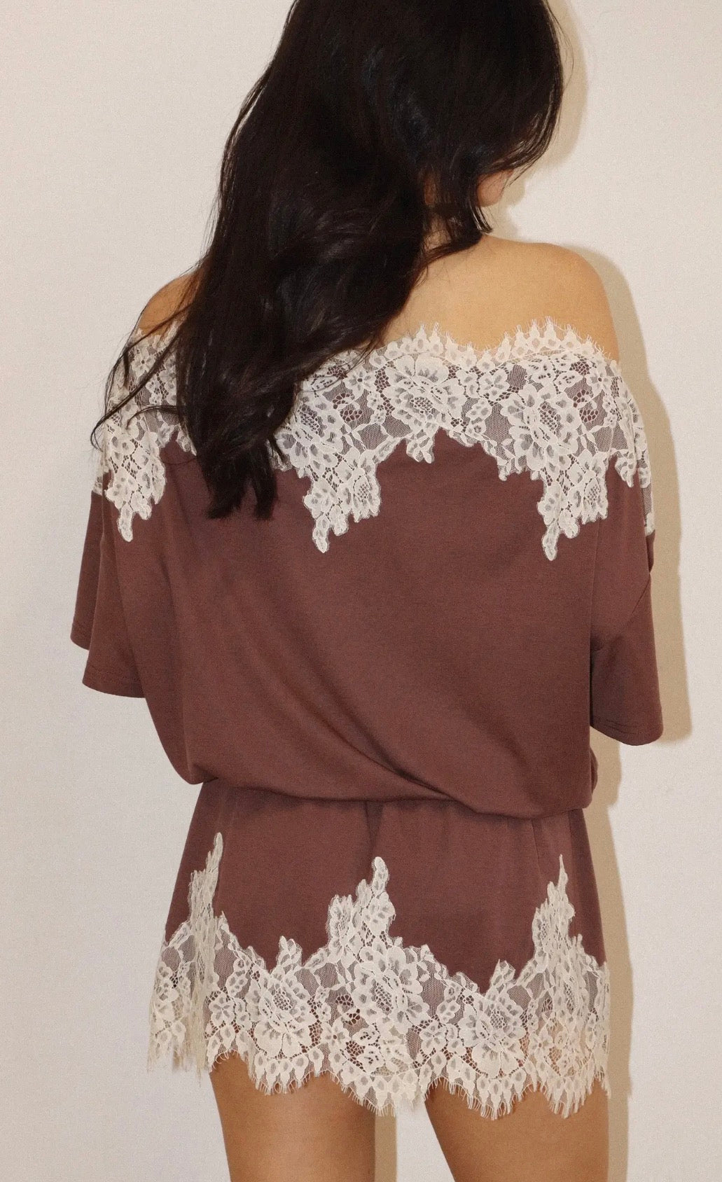 Everly Lace Mini