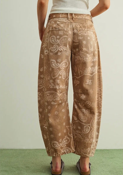 Dust & Paisley