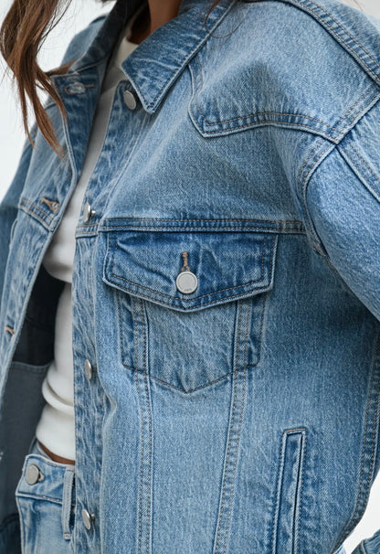 Preorder — The “Dakota” Denim Jacket