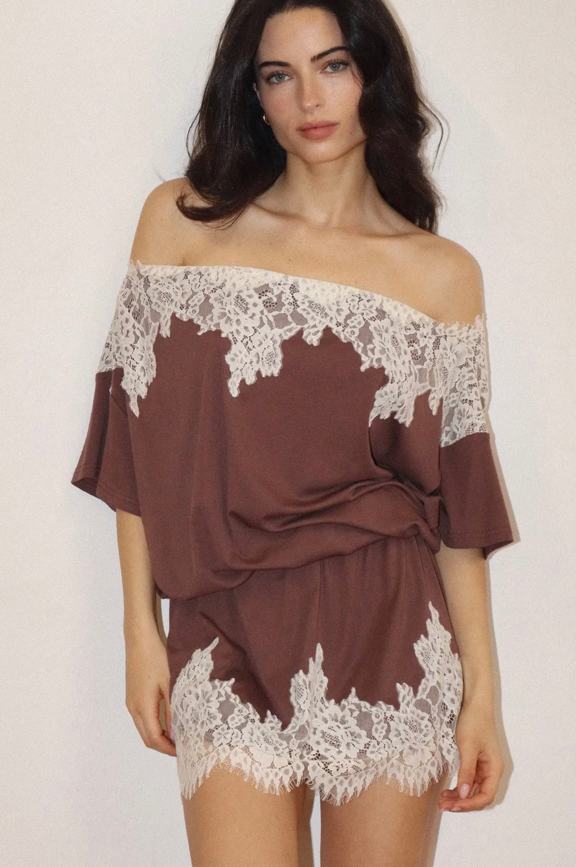 Everly Lace Mini